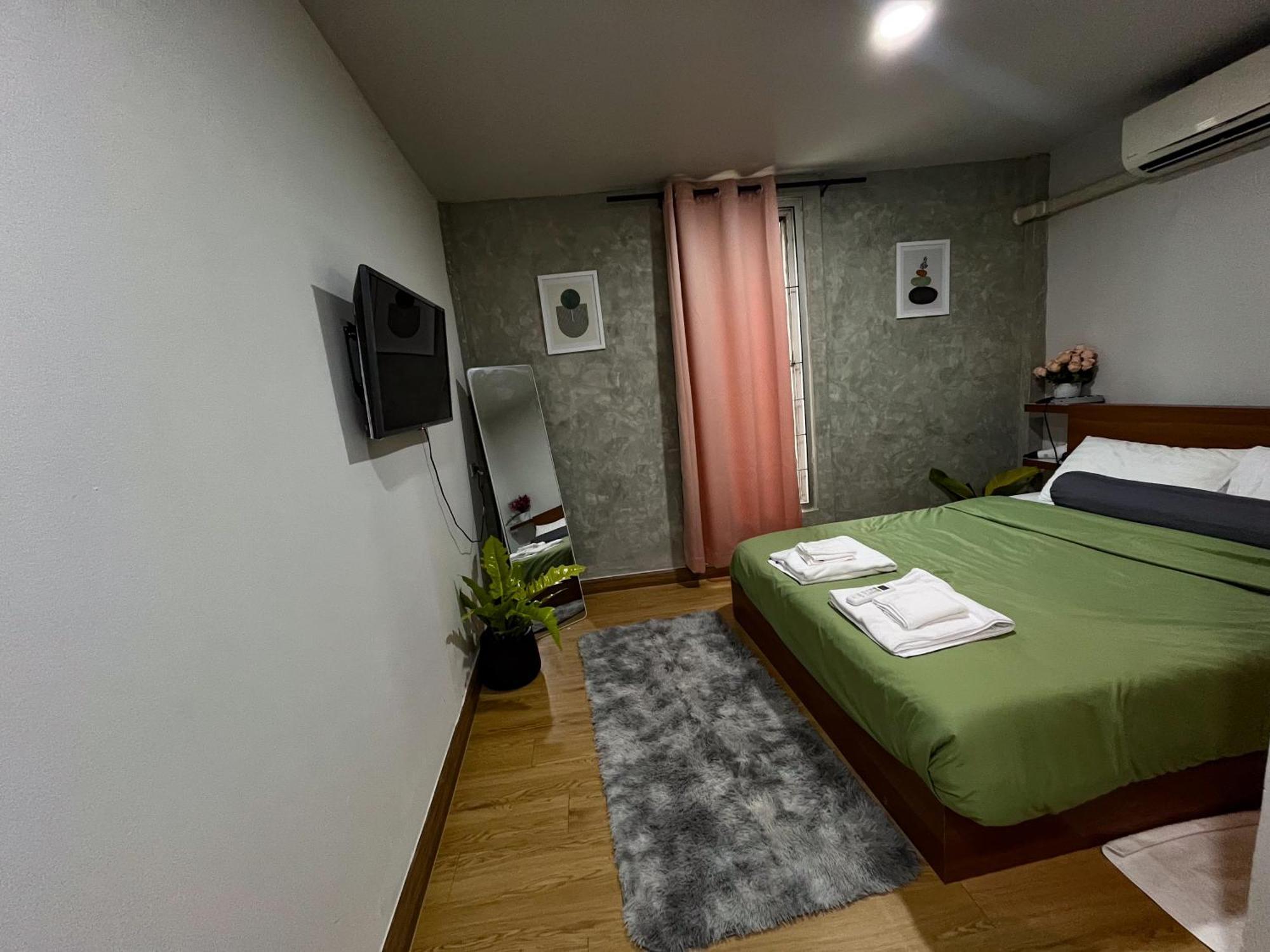 Bud Brew Beyond Dispensary And Hotel Bangkok Luaran gambar