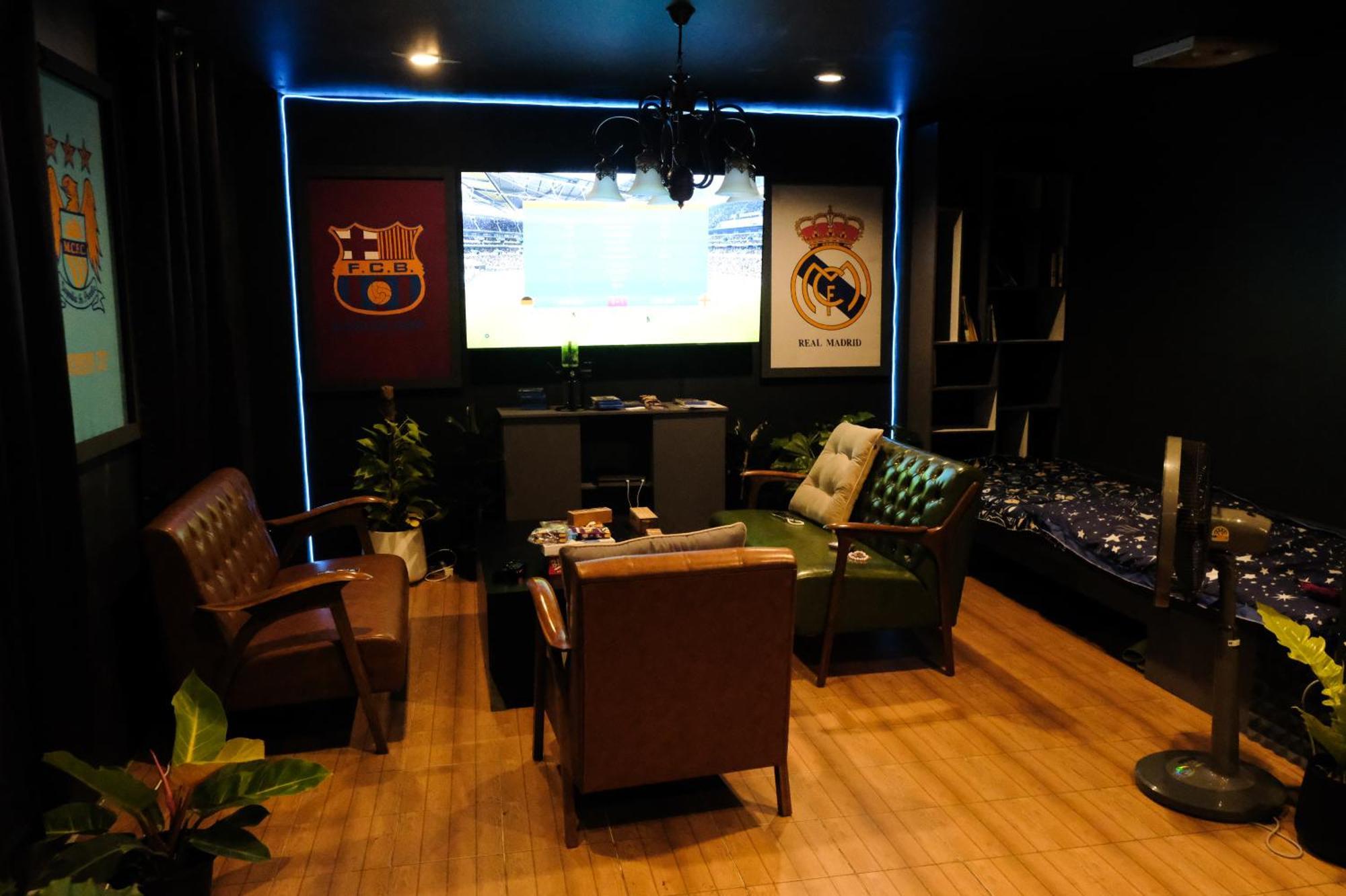 Bud Brew Beyond Dispensary And Hotel Bangkok Luaran gambar