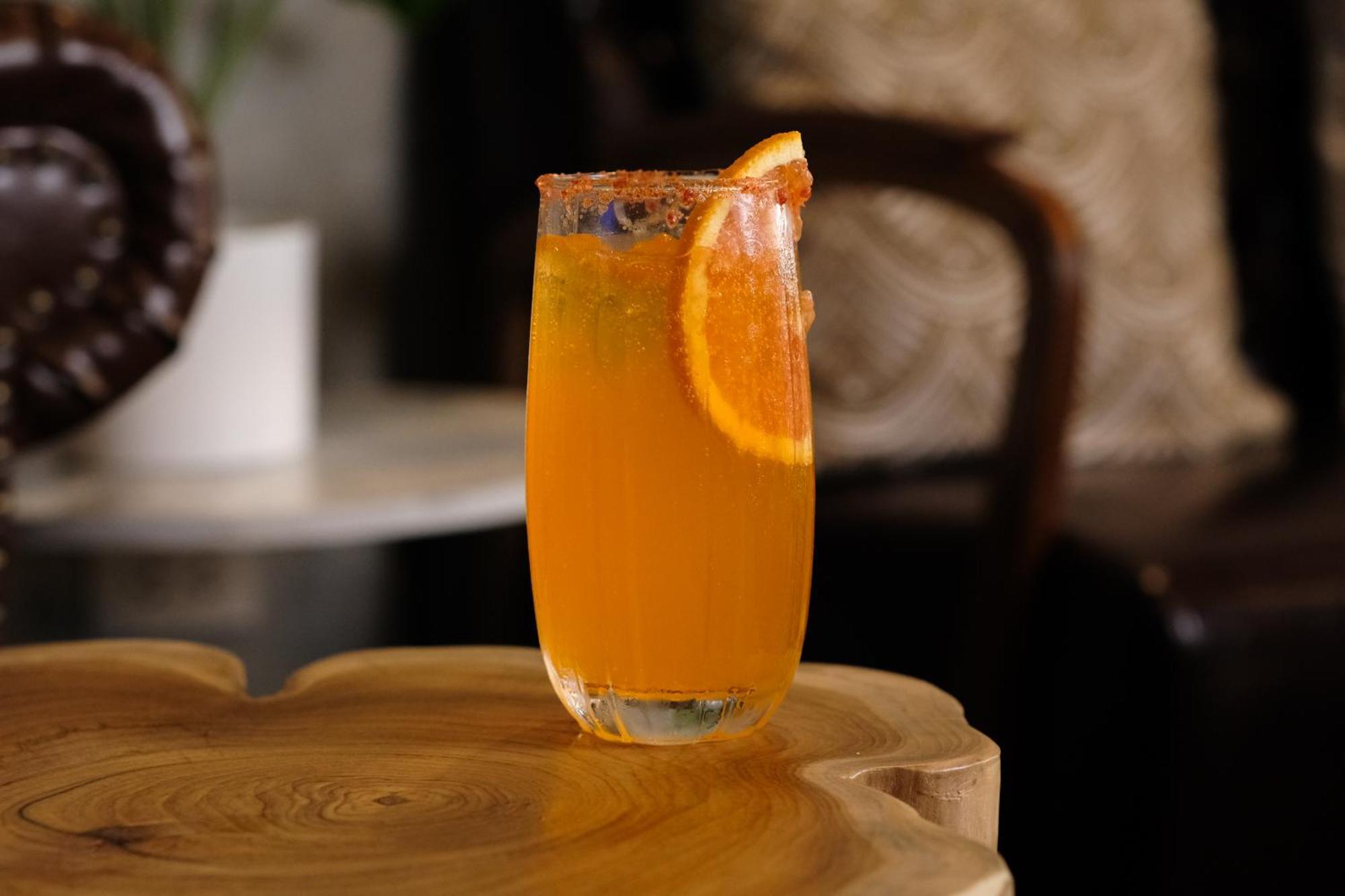Bud Brew Beyond Dispensary And Hotel Bangkok Luaran gambar