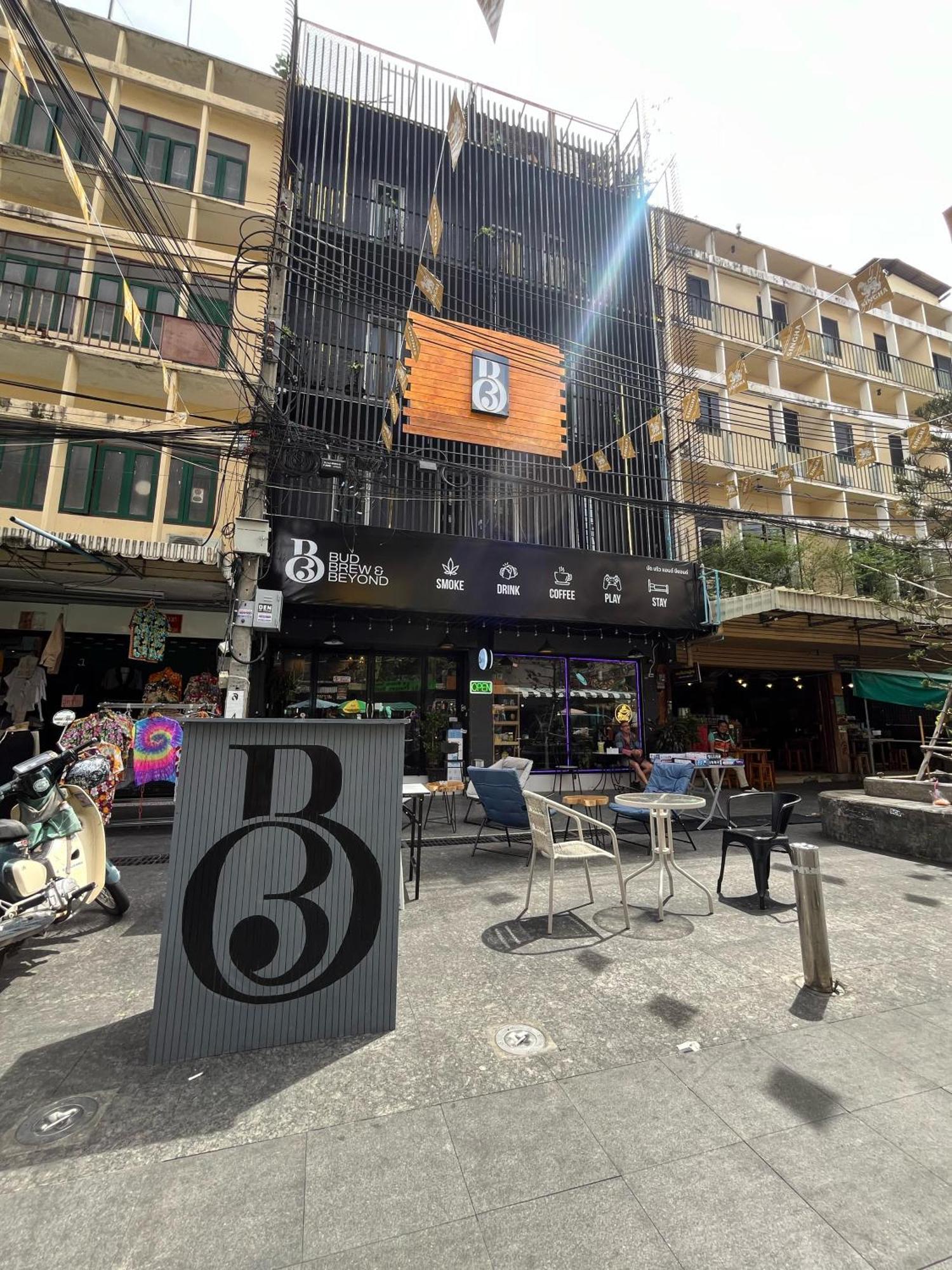 Bud Brew Beyond Dispensary And Hotel Bangkok Luaran gambar